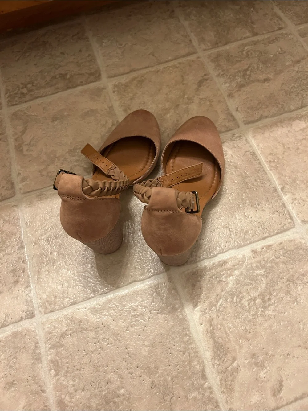 Lucky Brand elegant tan